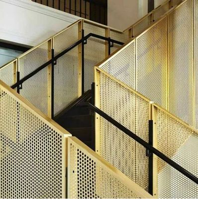 Industrial Galvanized Steel Grating Stair Treads with Non-Slip Stair Nosing and 1'' Height
