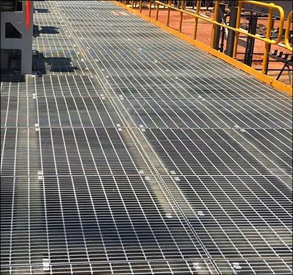 Customizable Design Steel Grating with Excellent Load-Bearing and Optimal Drainage for Industrial Platforms