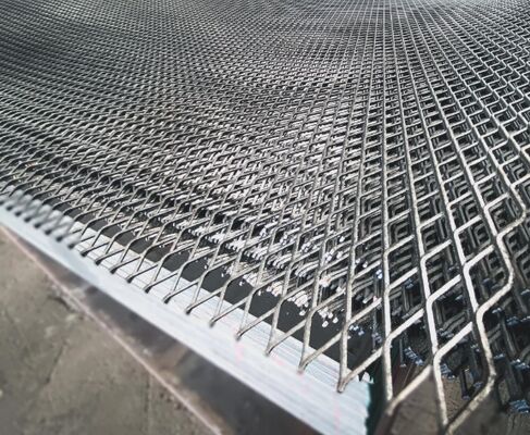 Stainless Steel Expanded Metal Mesh Corrosion Resistant Wear-Resistant Safety Guards for Industrial Applications