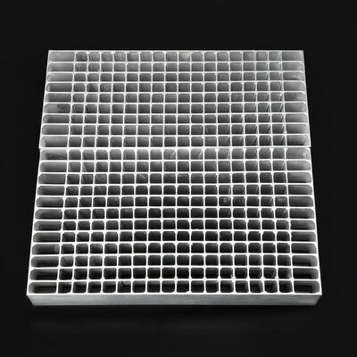 भारी शुल्क गैल्वेनाइज्ड स्टील ग्रेटिंग, ड्राइववे और सीवर के लिए टिकाऊ रिबार के साथ