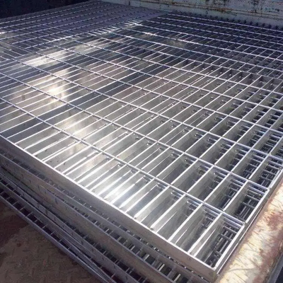 Serrated Surface Hot-Dip Galvanized Steel Grating for High Load-Bearing Industrial Walkways