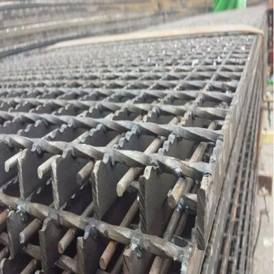उच्च भार निकासी अनुप्रयोगों के लिए भारी शुल्क 50 * 8 मिमी जस्ती स्टील ग्रिटिंग ड्रेन कवर